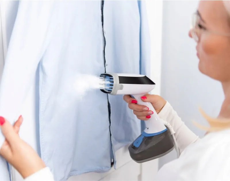 Уред за гладене с пара First Austria FA-5647-2, 1400W, 320 мл, 2 нива до 25 г/мин, Сухо гладене, Бял/син