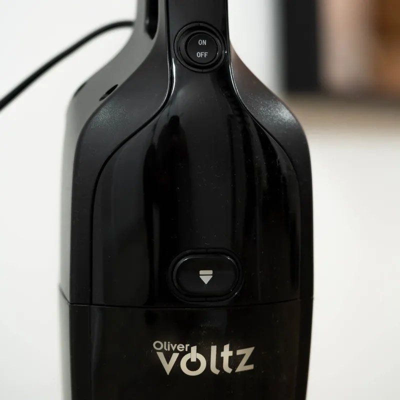 Прахосмукачка вертикална Оliver Voltz OV51001K, 800W, 2 литра, Използване като ръчна, Черен