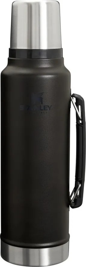 Черен термос от неръждаема стомана 1,4 l Legendary Classic Bottle Black 2.0 – Stanley