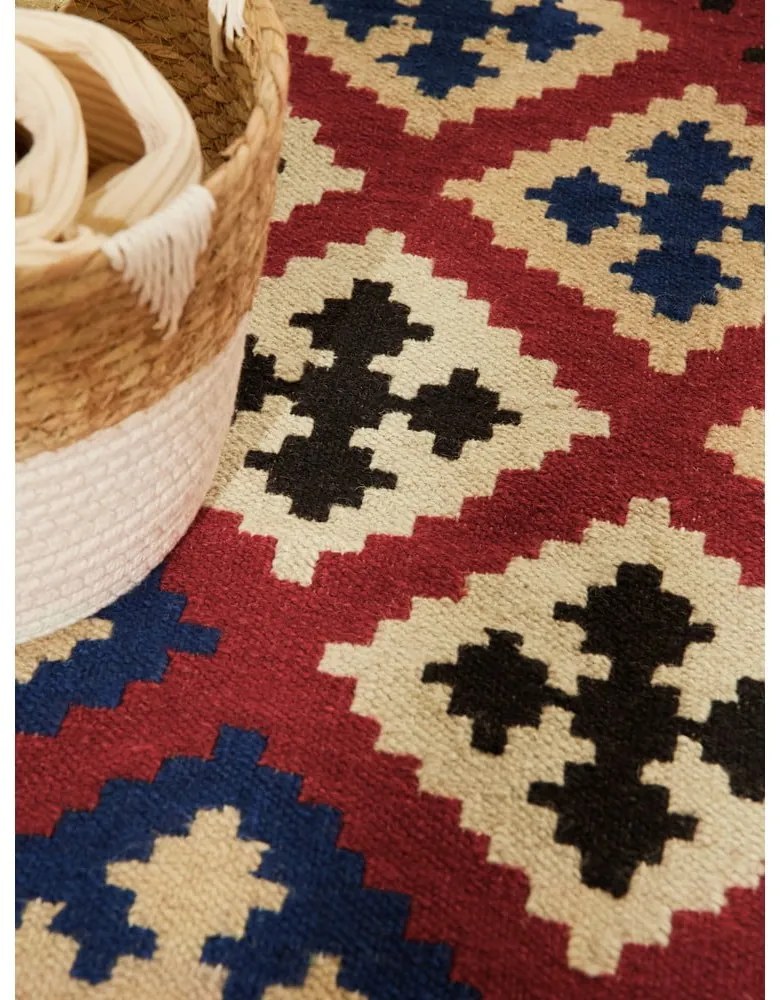 Червен двустранен ръчно изработен вълнен килим 160x230 cm Kamal Rami – Nouristan