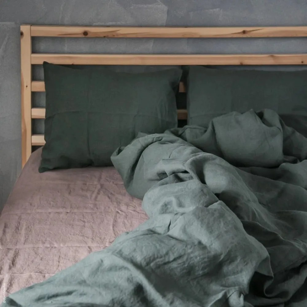 Ленена калъфка за възглавница 40x40 cm Forest Green – Linen Tales