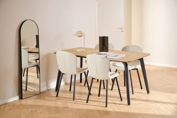 ФИОРА Бежов (тъкан Апиа 453) / черни крака – МОДЕРЕН ТАПИЦИРАН С ЧЕНИЛ СТОЛ ЗА ДНЕВНА/ТРАПЕЗАРИЯ