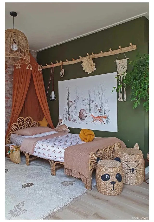 Кремав ръчно изработен памучен детски килим подходящ за пране 170x240 cm Pine Forest – Lorena Canals