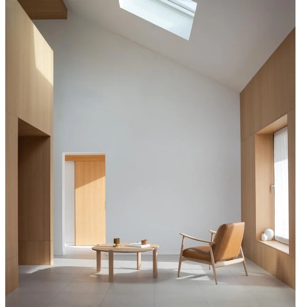 Кръгла масичка за кафе от масивен дъб в естествен цвят ø 100 cm Kulin – Gazzda