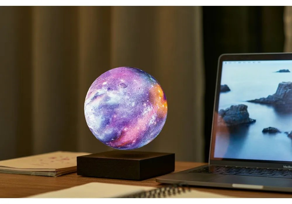 Черна светлинна декорация за контакт ø 12 cm Galaxy – Gingko