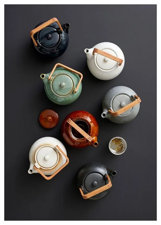 Тъмносин керамичен чайник с цедка 1,2 l Gastro Blue – Bitz