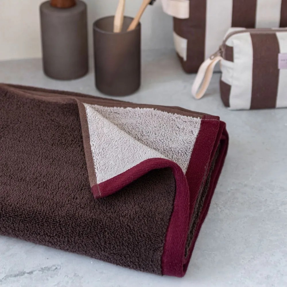 Кафява кърпа от органичен памук от тери 50x90 cm Soft – Mette Ditmer Denmark