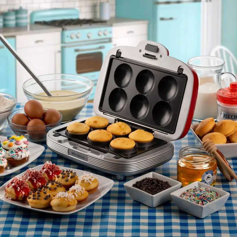 Уред за донъти, мъфини и сандвичи 3в1 Ariete PARTY TIME 1972/00, 700W, 3 сменяеми плочи, Индикатори, Червен