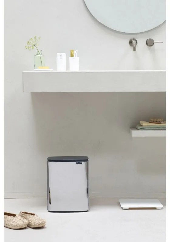 Кош за боклук Brabantia Bo Small 1006636, 12 л, Безшумно и плавно отваряне, Противоплъзгаща основа, Инокс