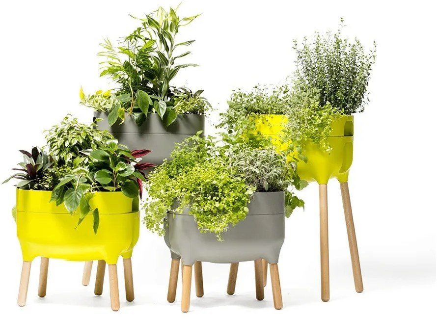 Пластмасов самонапояващ се съд за отглеждане на растения Urbalive – Plastia