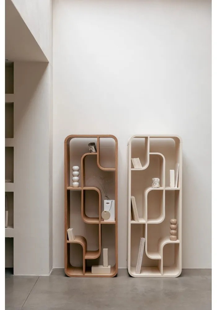 Кремава библиотека от масивен дъб 60x160x35 cm Seven – Zuiver