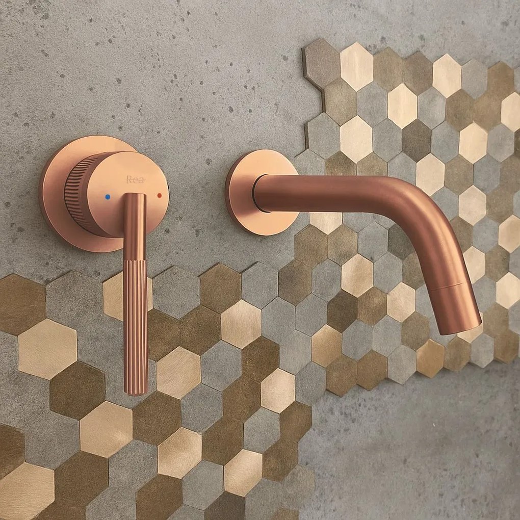 Смесител за вграждане Rea Argon Gold Brush + BOX