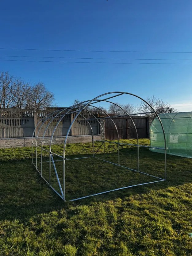 Подсилена градинска оранжерия PREMIUM 2,5 × 4 м + ПОДАРЪК