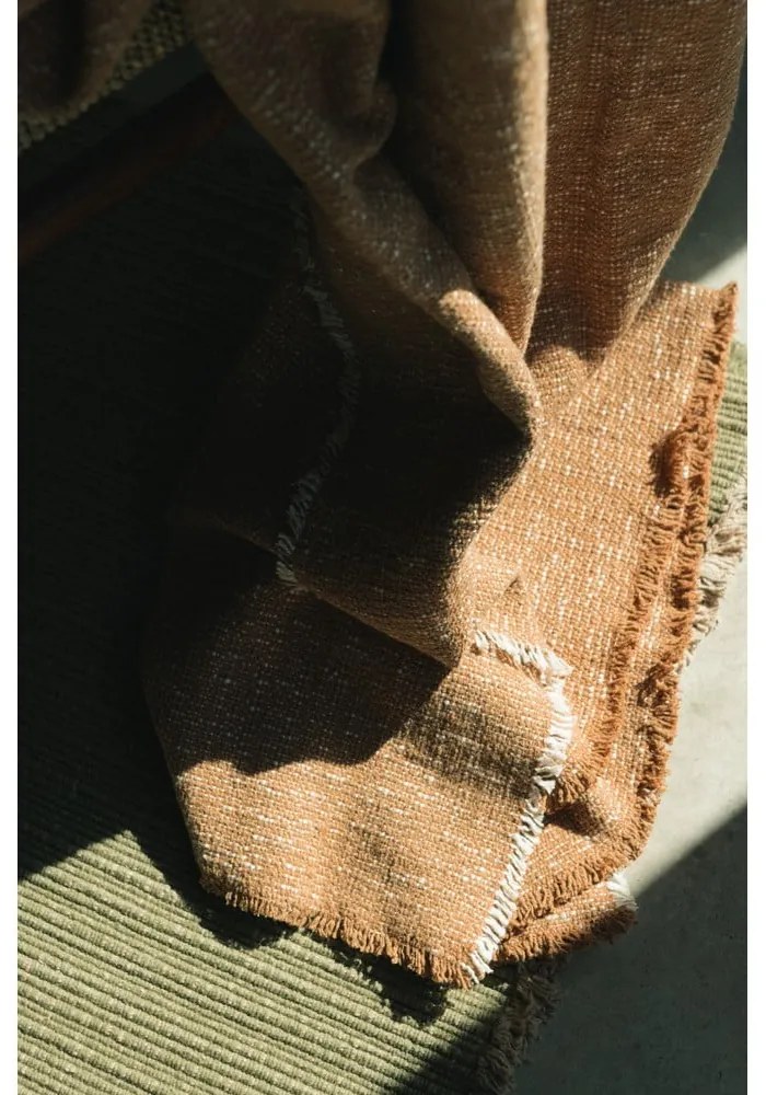 Памучно одеяло в цвят жълта охра 130x180 cm Handloom – Lorena Canals