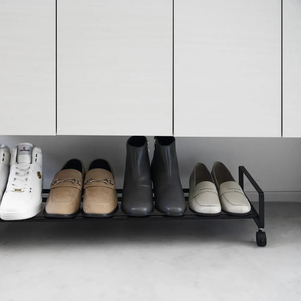 Черен метален стелаж за обувки 83,5x14,5x27,5 cm Tower – YAMAZAKI