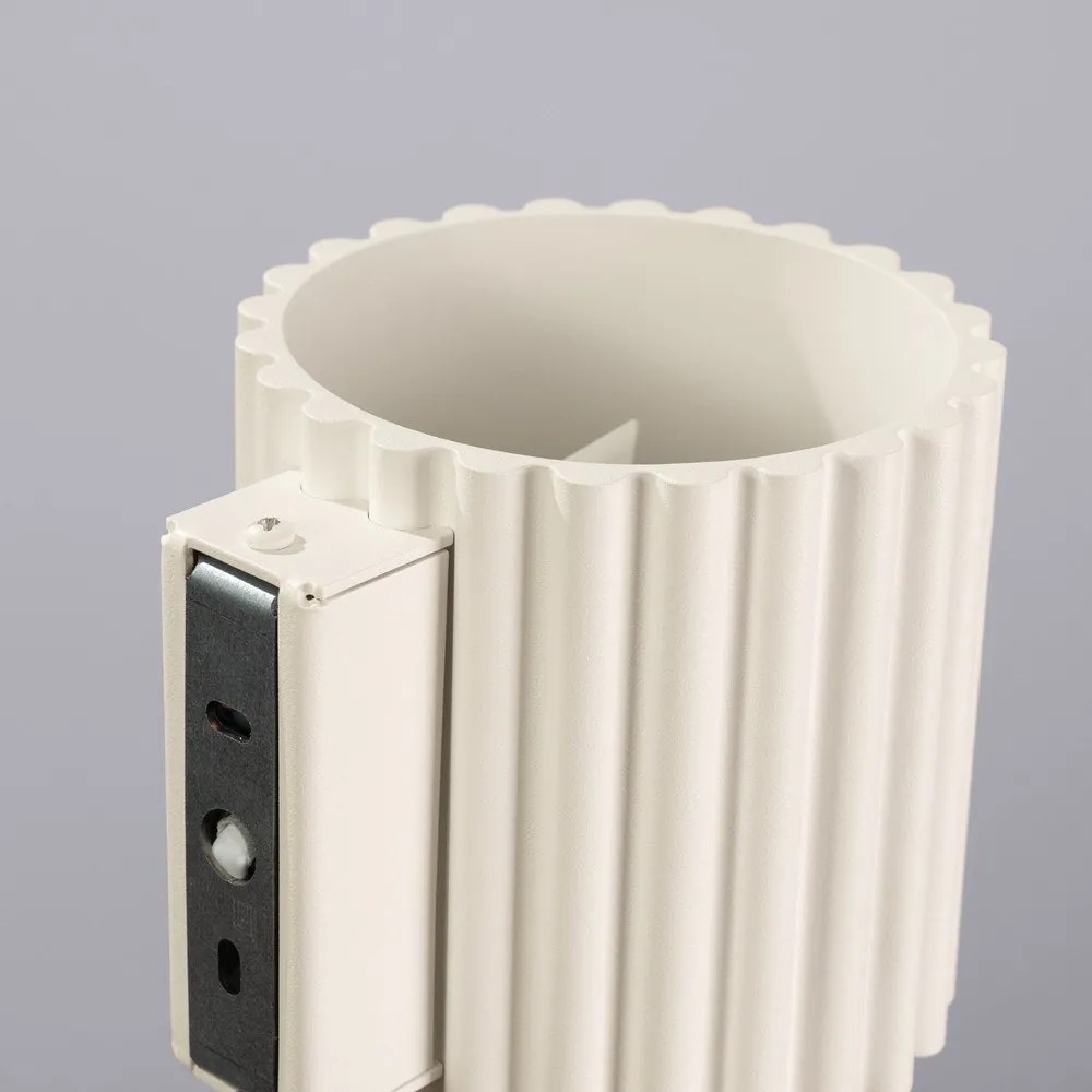 Кремава стенна лампа ø 10 cm Zora – Sollux