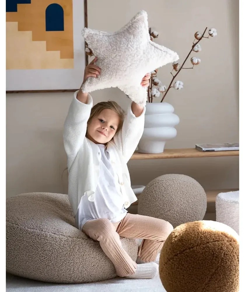 Кремава детска възглавница за диван от букле Star – Wigiwama