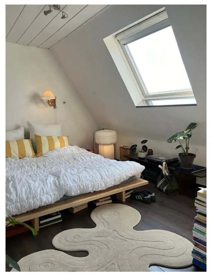 Двойно легло от масивен бор с включена подматрачна рамка в естествен цвят 180x200 cm Japan – Karup Design