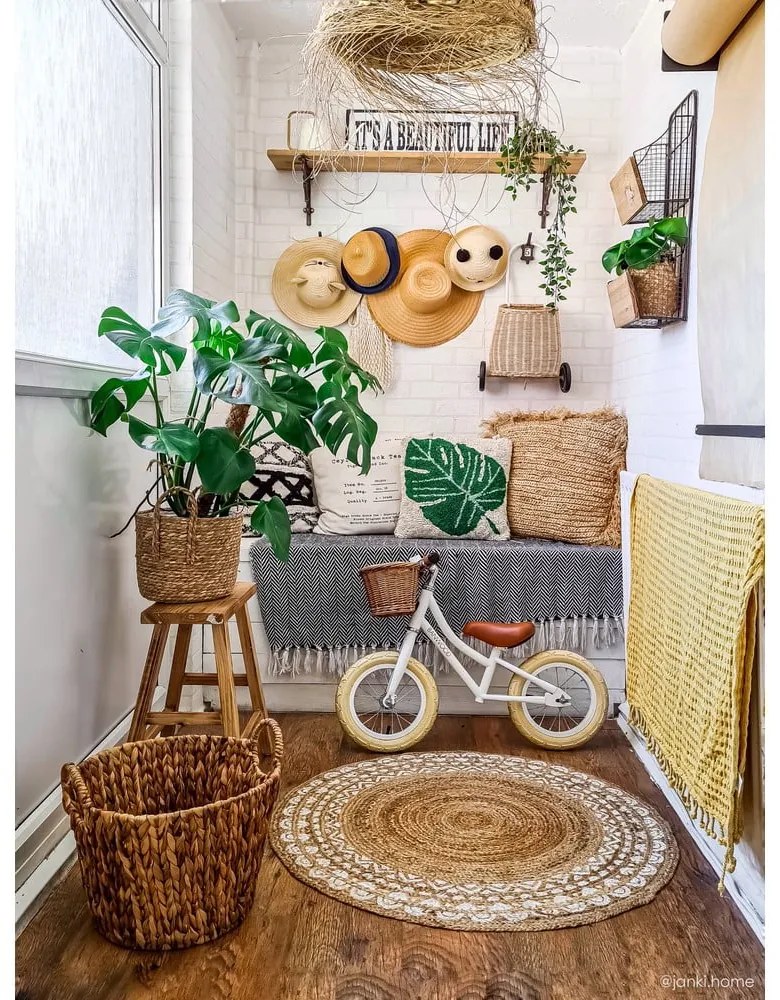 Детска възглавница Monstera – Lorena Canals