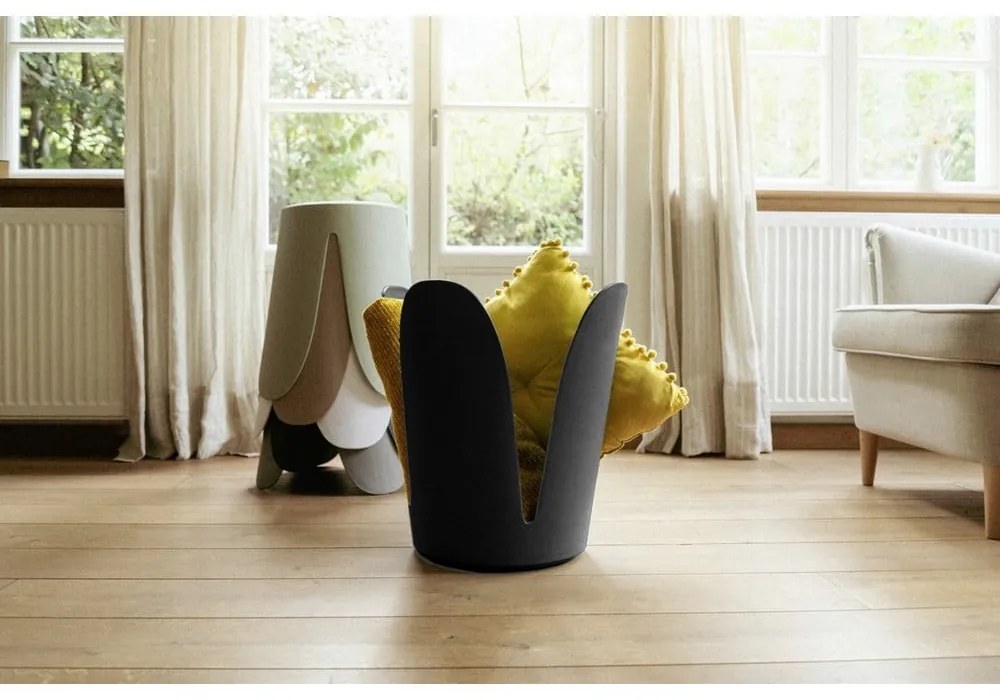 Черен пластмасов стол Comiso – Wenko