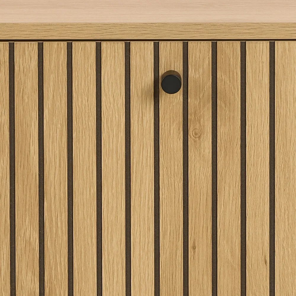 Накланяща се стойка за обувки от дъбов декор в естествен цвят 72x43x17 cm Albany – Actona