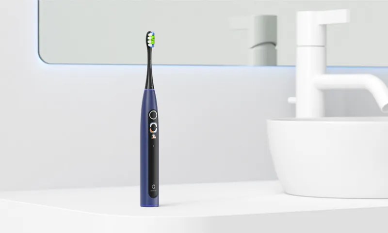 Електрическа четка за зъби Oclean X Lite Set, 72000 об/мин, 5 режима, Smart, Тъчскрийн, До 40 дни автономия, Отчитане на почистените зони, +Калъф, Тъмносин