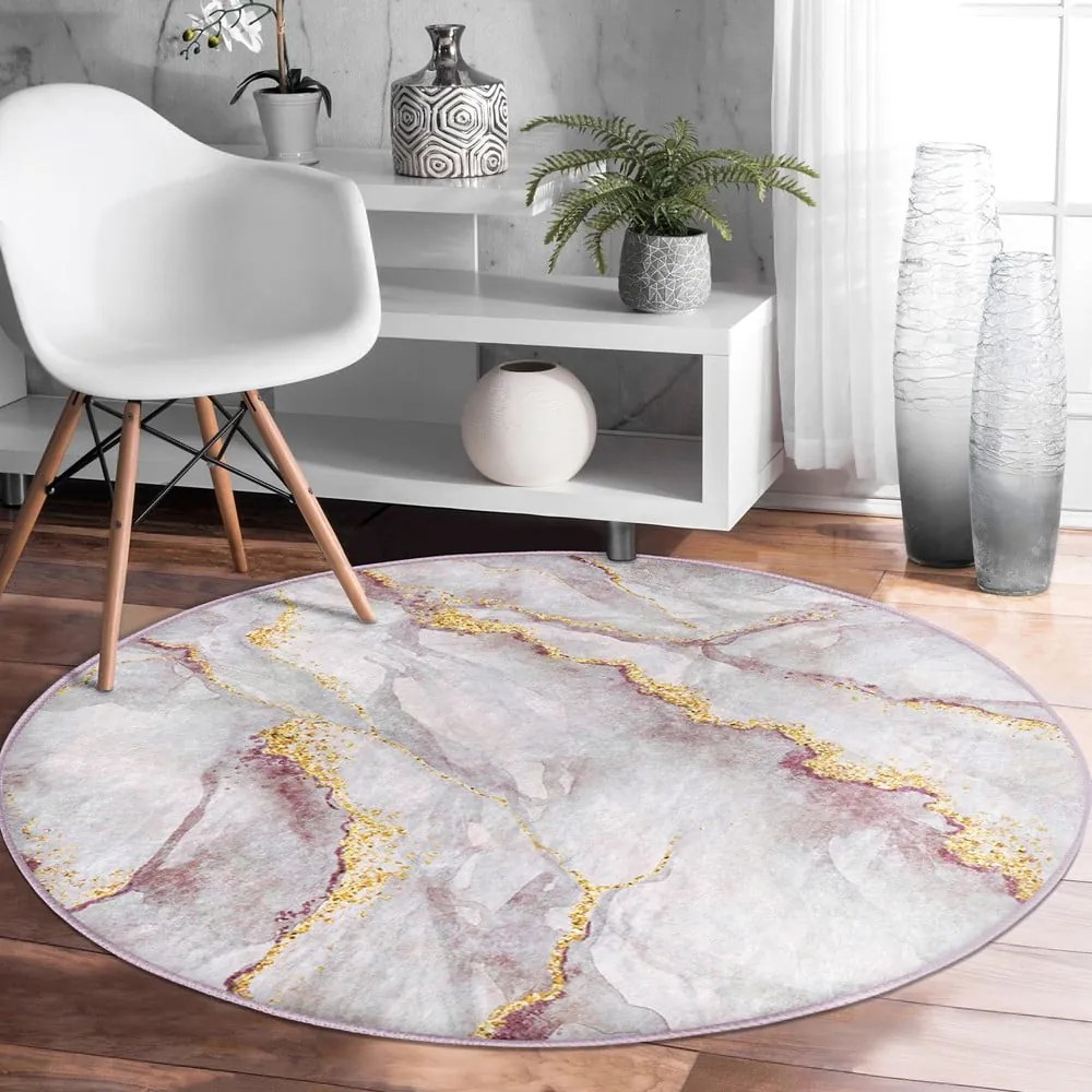 Светлорозов/в златист цвят кръгъл килим подходящ за пране ø 80 cm Marble – Mila Home