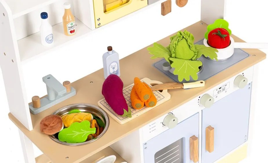 Стилна и функционална детска кухня с аксесоари