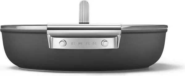 Плитка тенджера с капак Smeg DPF2812BLM, 28 см, 4.3 л, Керамично незалепващо покритие, Фурна до 250C, Без PFAS, Индукция, Черен