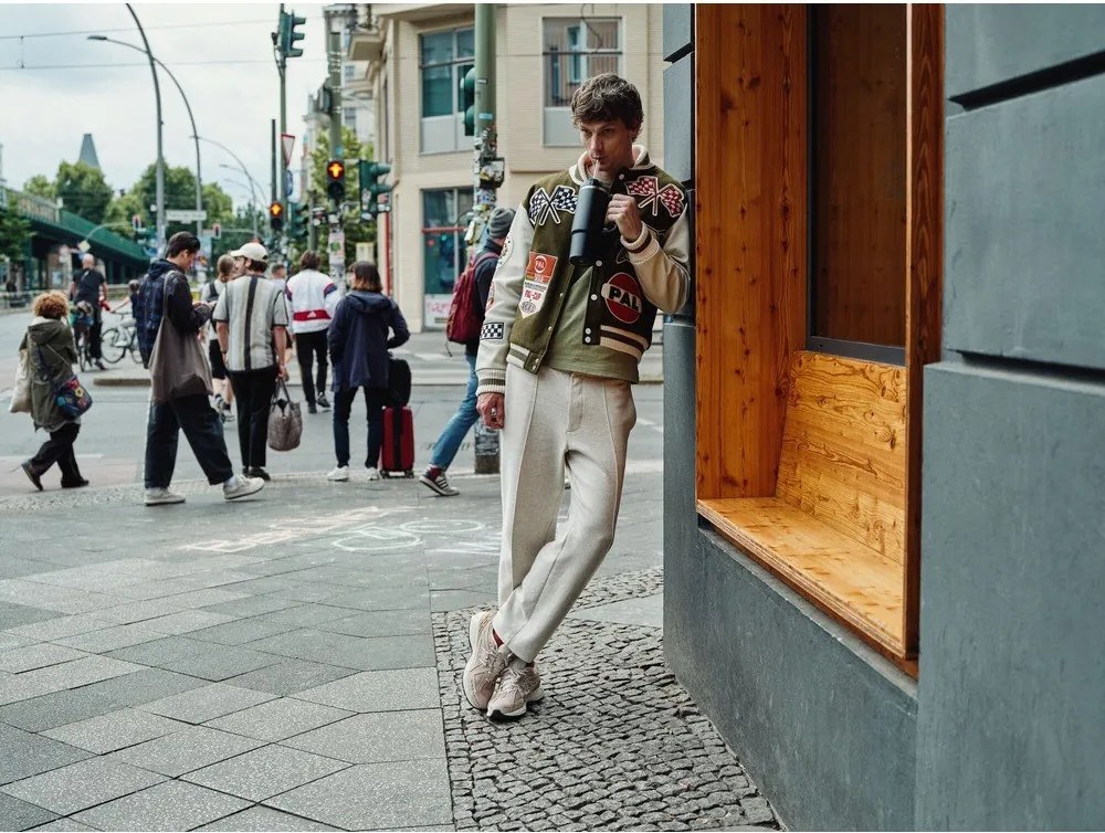 Черен термос със сламка от неръждаема стомана 890 ml Quencher H2.O FlowState™ Tumbler Black 2.0 – Stanley