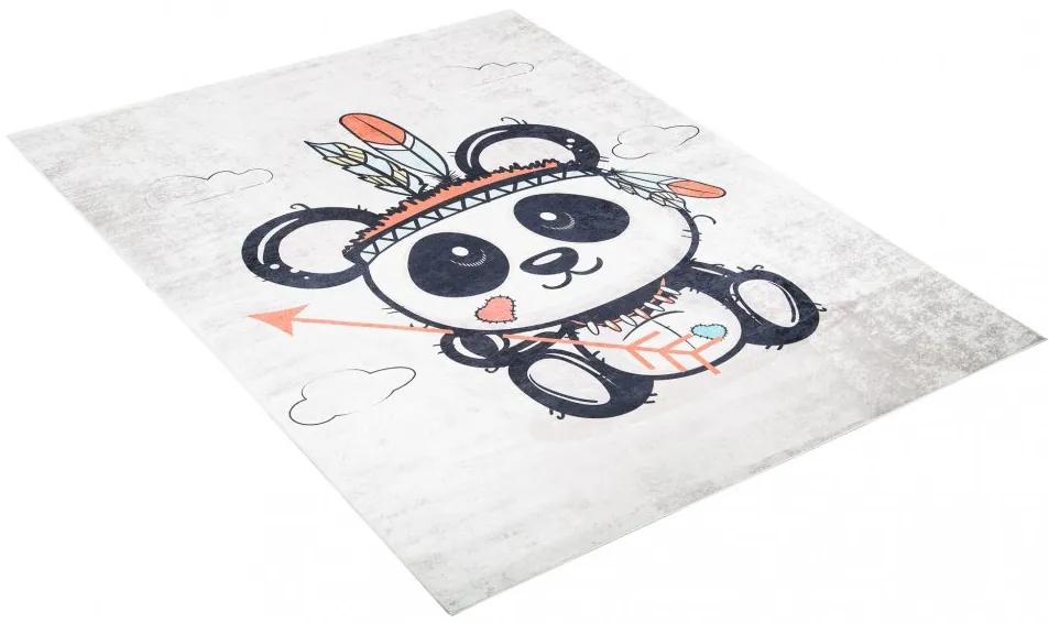 Детски килим с мотив на очарователна индийска панда Ширина: 140 см | Дължина: 200 см