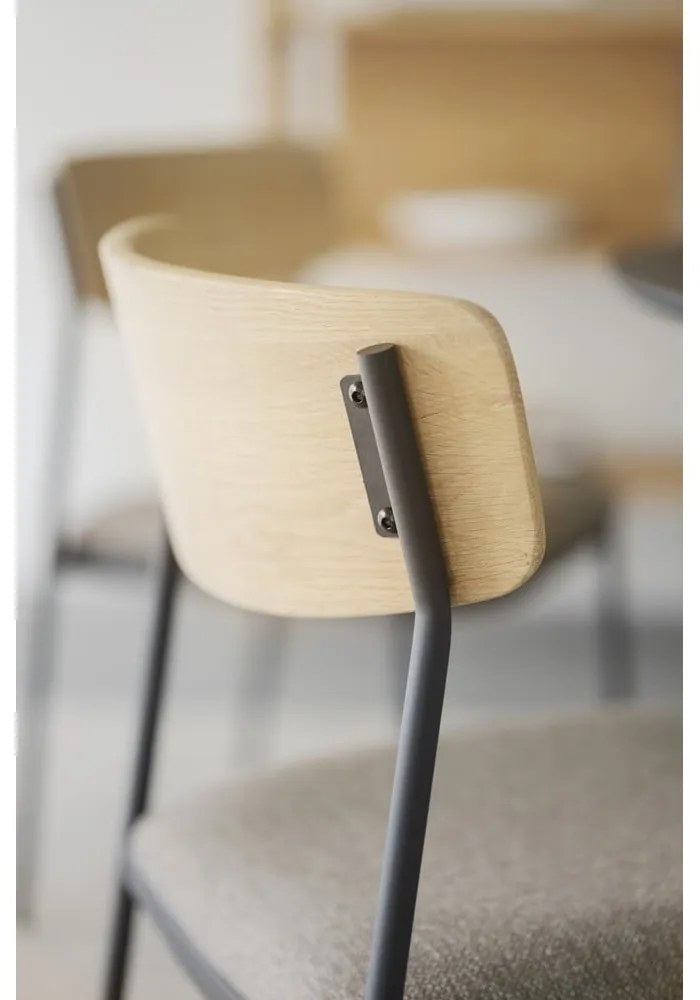 Трапезни столове в бежов и естествен цвят в комплект от 2 бр. Maymont – Rowico