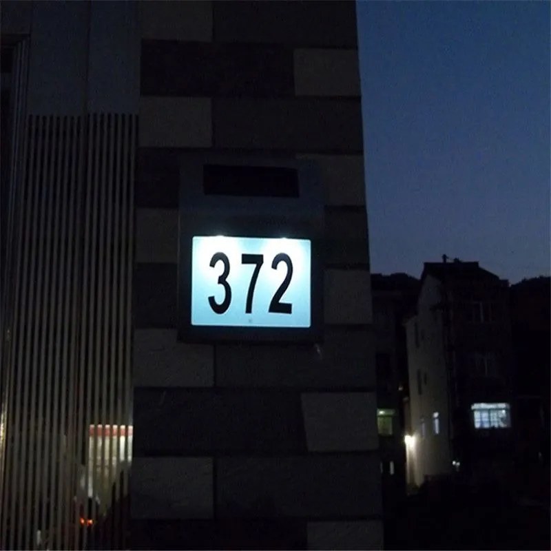 Соларна градинска лампа P60078
