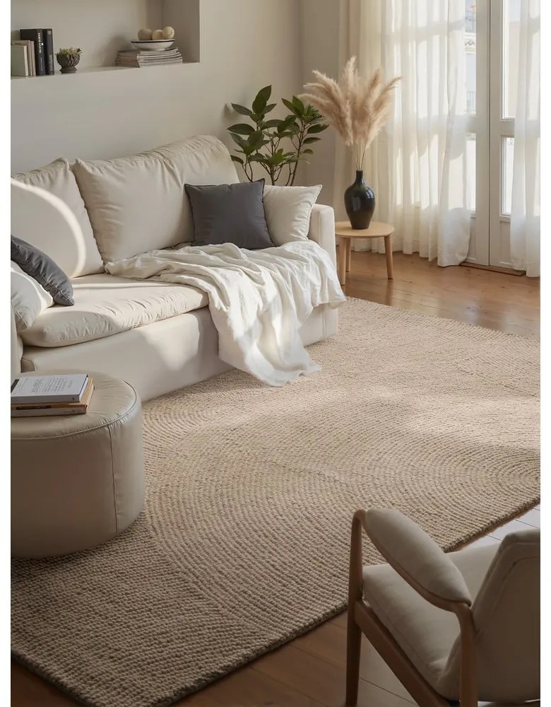 Бежов ръчно изработен вълнен килим 80x150 cm Eleni Light Beige – Hanse Home