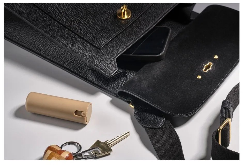 Жълт пластмасов диспенсер за сапун Singles - Zone