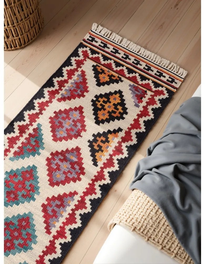 Червена двустранна ръчно изработена вълнена пътека 60x190 cm Kamal Kian – Nouristan