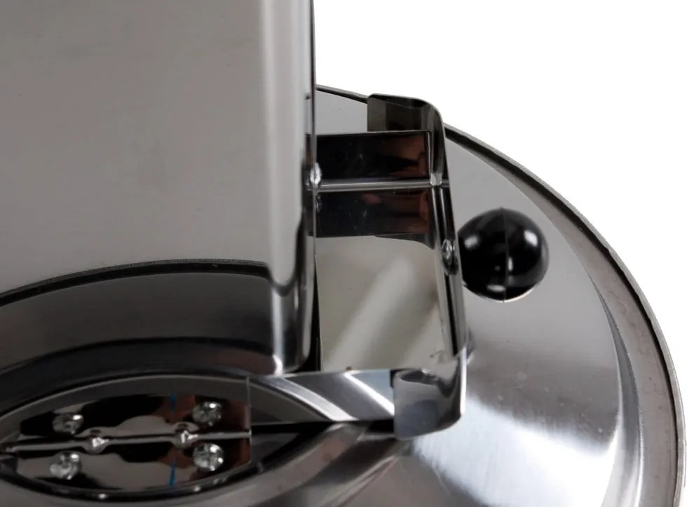 Грил на дървени въглища – Garden Pleasure