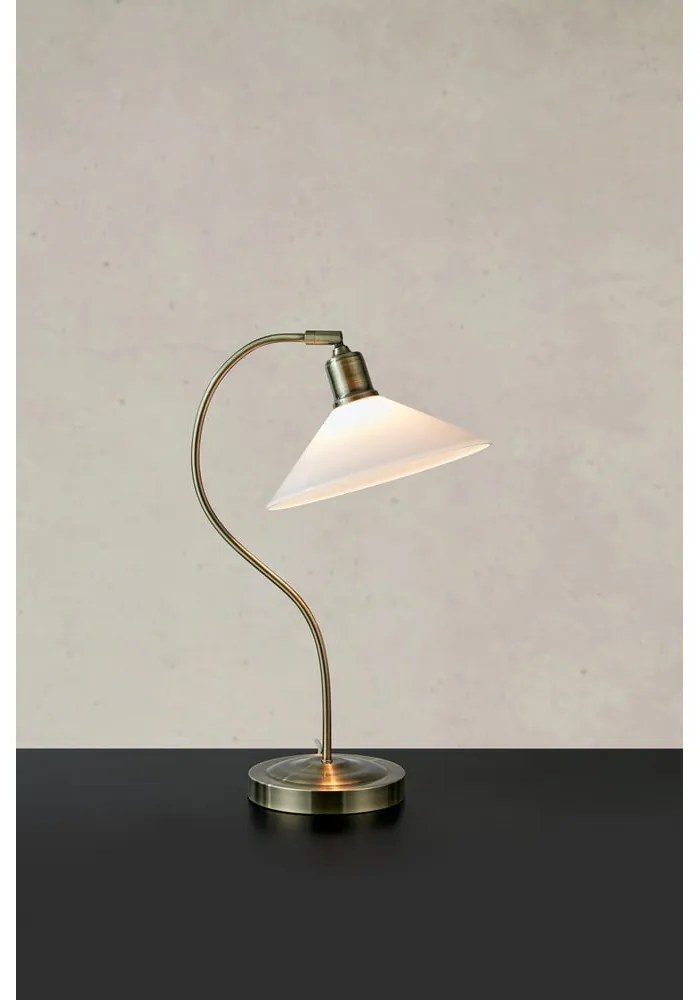 Настолна лампа със стъклен абажур в бял и месингов цвят (височина 49 cm) Vela – Markslöjd