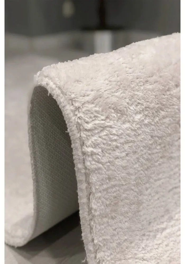 Светлосиви килими за баня в комплект 2 бр. 50x90 cm Plush – Mila Home