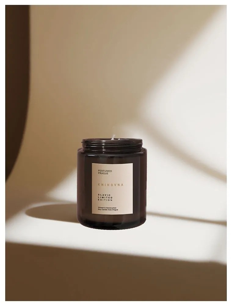Ароматна свещ от соев восък време на горене 40 час Slavic Edition: #09 Library – Perfumed Prague