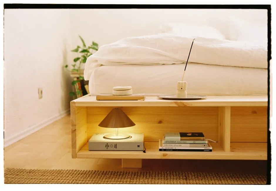 Двойно легло от масивен бор с включена подматрачна рамка в естествен цвят 180x200 cm Merge – Karup Design