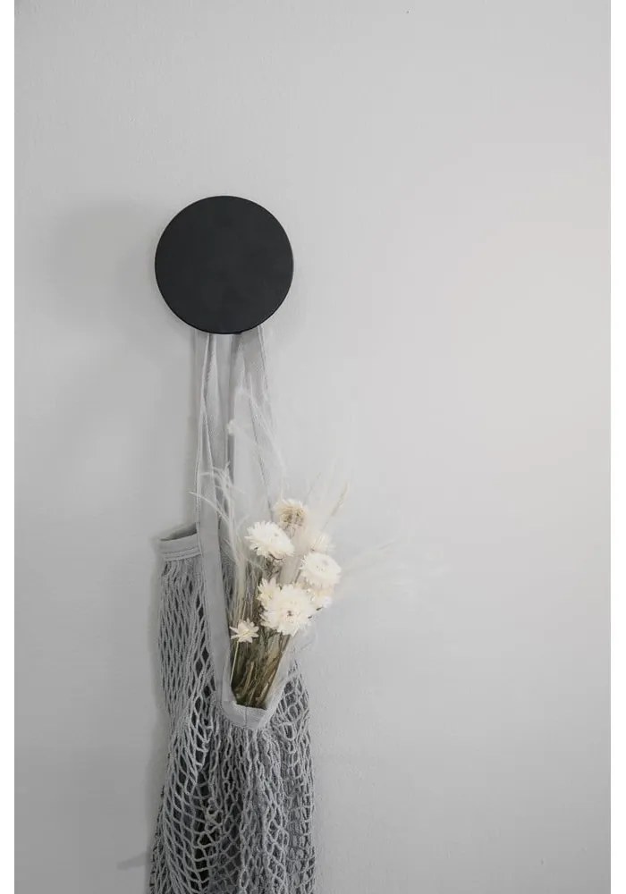 Черна стенна кука от дъбово дърво Milford – Rowico