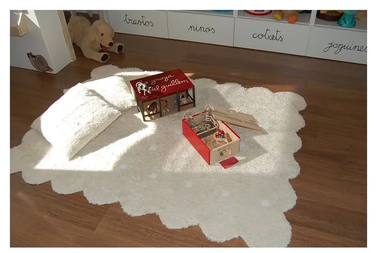 Бежов ръчно изработен памучен детски килим подходящ за пране 120x160 cm Biscuit Beige – Lorena Canals