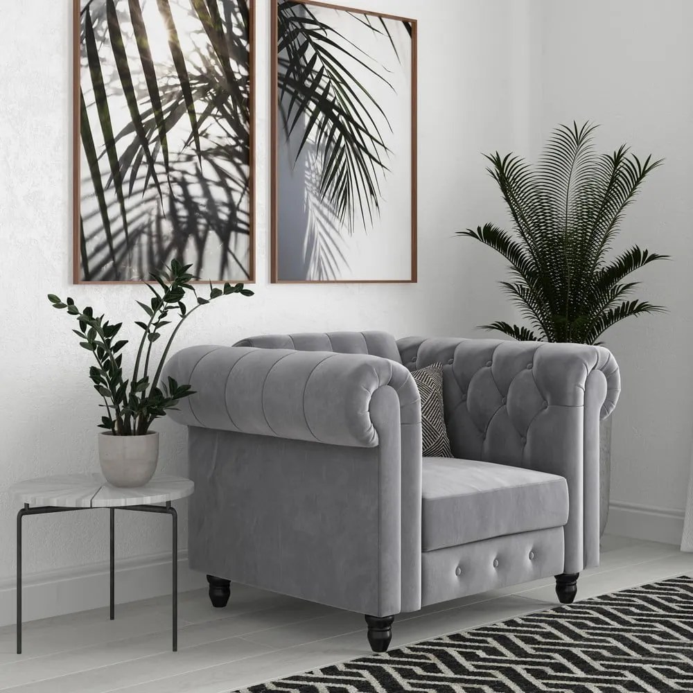 Светлосиво кадифено кресло Chesterfield Felix – Støraa