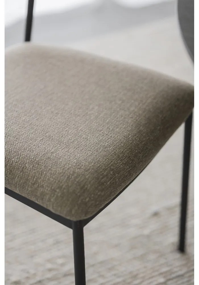 Трапезни столове в бежов и естествен цвят в комплект от 2 бр. Maymont – Rowico