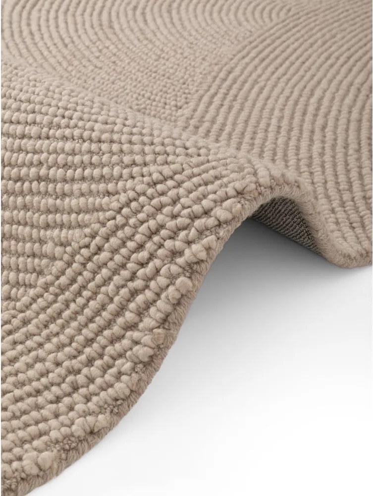 Бежова ръчно изработена вълнена пътека 80x200 cm Calmio – Hanse Home