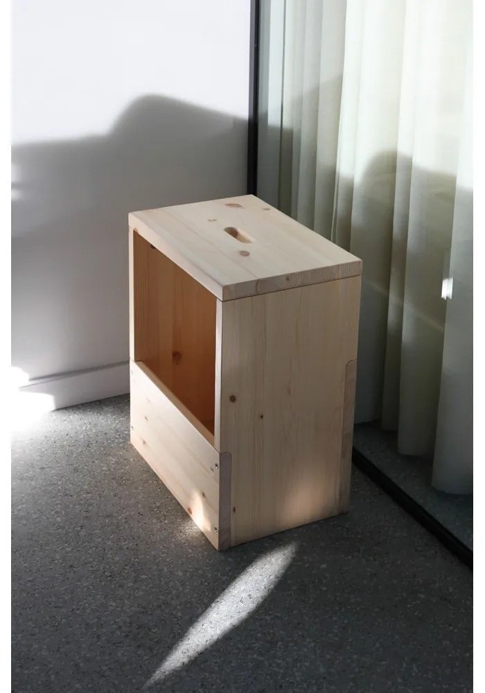 Нощно шкафче от масивен бор в естествен цвят Grab It – Karup Design