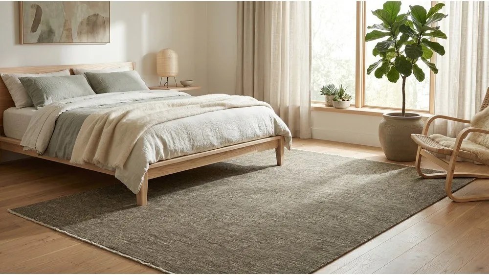 Тъмнозелен килим 160x230 cm Puro – ESTE