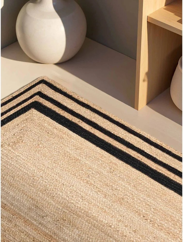 Черен/в естествен цвят двустранен/ръчно изработен ютен килим 120x170 cm Jutta – Hanse Home