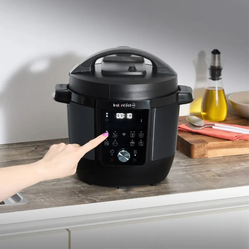 Мултикукър Instant Pot Plus 60 WiFi, 1000W, 5.7 л, 9 програми, WiFi управление, LCD дисплей, Неръждаема стомана, Черен